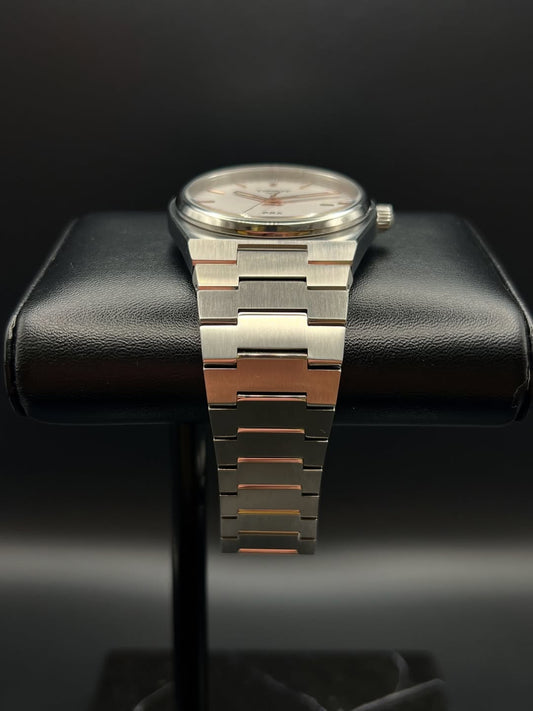 PRX WHITE DIAL QUARTZ MOVEMENT 40MM