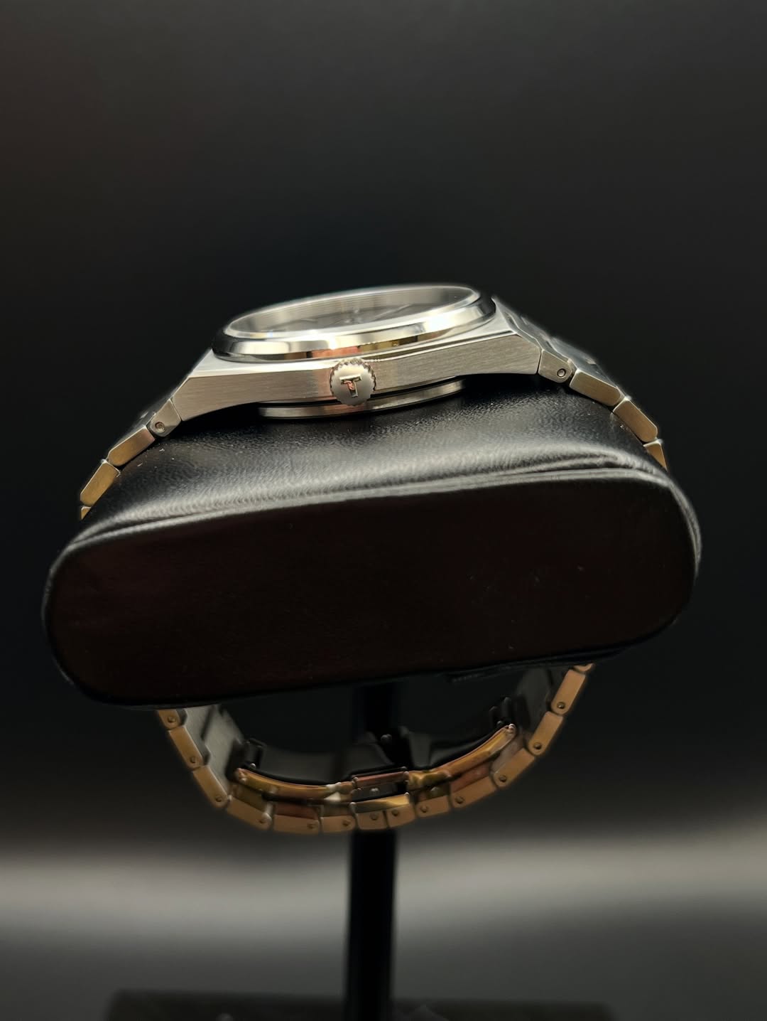 PRX BLACK DIAL QUARTZ MOVEMENT 40MM