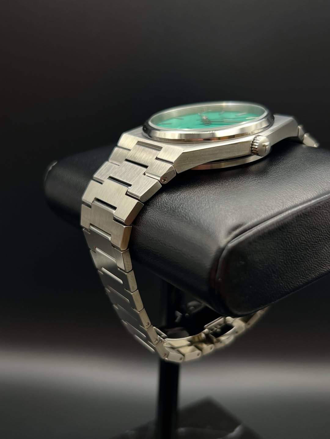 PRX TIFFANY GREEN DIAL QUARTZ MOVEMENT 40MM
