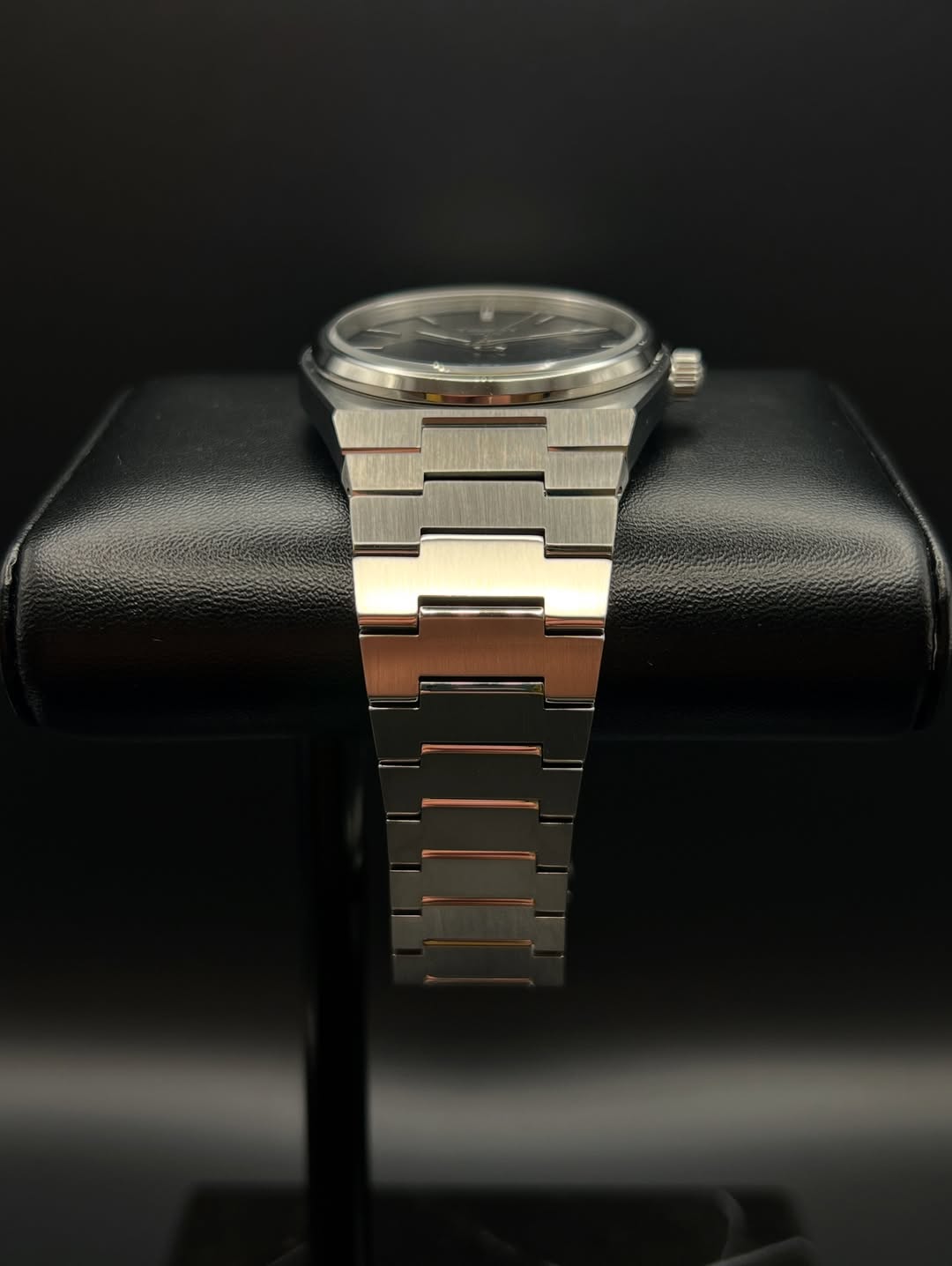 PRX BLACK DIAL QUARTZ MOVEMENT 40MM